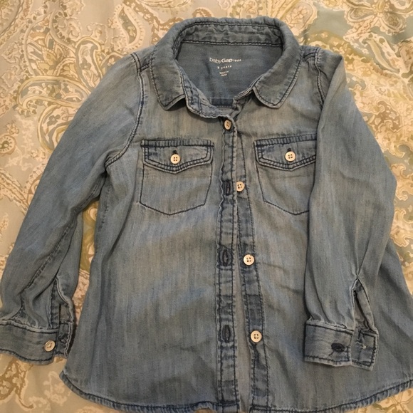 GAP Other - Chambray Gap Shirt GAP Other - Chambray Gap Shirt